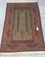 Carpet green 130x90cm d'occasion  Expédié en Belgium
