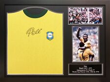 Framed pele signed d'occasion  Expédié en Belgium