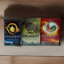 Usado, 3 Book Lot: Divergent , Insurgent,  Allegiant. HC DJ, First Editions. V. Roth. comprar usado  Enviando para Brazil