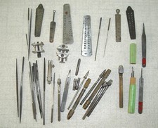 Lot outils anciens d'occasion  Morteaux-Coulibœuf