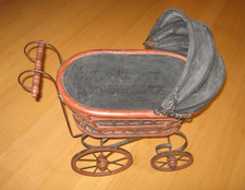 Schöner antiker puppenwagen gebraucht kaufen Schöner antiker puppenwagen gebraucht kaufen  Brannenburg