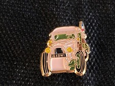 Pin pin enamel d'occasion  Châtillon-le-Duc