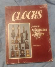 Clocks guide identification for sale  San Pedro