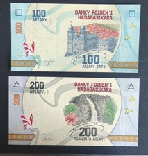 Madagascar billets 100 d'occasion  Ogeu-les-Bains