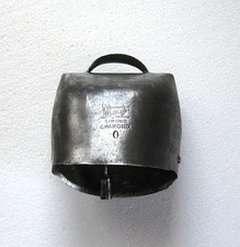 Cloche vache tôle d'occasion  Gilley