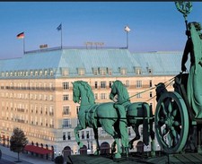 Hotel adlon kempinski gebraucht kaufen  Thale