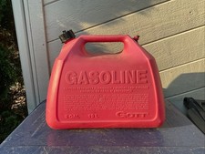 Rubbermaid essence gallon for sale  Belvidere