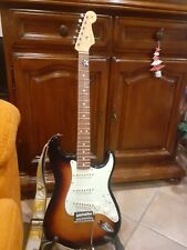 Chitarra fender stratocaster usato  Ardea