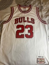 Mitchell ness chicago d'occasion  Labège