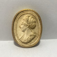Antico cammeo gesso usato  San Severino Marche