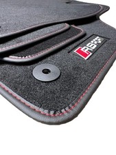 Floor mats set d'occasion  Expédié en Belgium