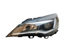 Phare gauche led d'occasion  Expédié en France
