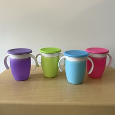 Novo sem etiquetas Munchkin Miracle 360 Trainer Sippy Cup com alças e capas 7 oz 4 peças comprar usado  Enviando para Brazil
