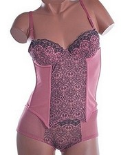 Bustier 8907 rose d'occasion  Vif