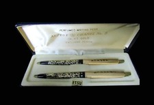 Raro Vintage Chanel Arpège Nº. Conjunto de 5 canetas de escrita “perfumadas” ouro 14K comprar usado  Enviando para Brazil