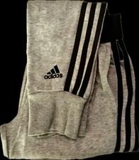 Pantaloni tuta adidas usato  Casalgrande