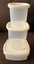 Recipientes de armazenamento de alimentos Rubbermaid Servin' Saver #6 5 e 3 tampas de amêndoa - conjunto de 3 comprar usado  Enviando para Brazil