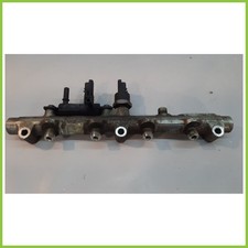 Rail con iniettori usato  Cona