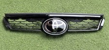 Genuine front grille d'occasion  Expédié en Belgium