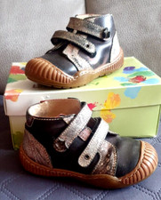 Belle paire chaussures d'occasion  Bouzonville