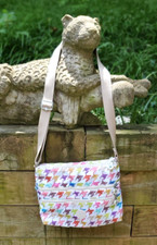 Bolsa tiracolo Kipling Alvar 12X10” lona impressão multicolorida vários compartimentos, usado comprar usado  Enviando para Brazil