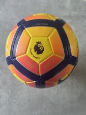Pallone ufficiale premier usato  Spedire a Italy