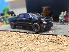 Usado, CAMINHÃO PERSONALIZADO 1/64 2018 Cheverolet Chevy 1500 4x4 hitchtow Silverado High Country comprar usado  Enviando para Brazil