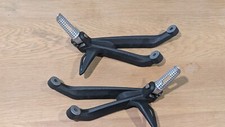 Par de apoios para os pés Passenger Pillion Peg Triumph Daytona 675R 2013 2017 T2082151 comprar usado  Enviando para Brazil