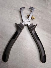 Pince dénuder 160 d'occasion Pince dénuder 160 d'occasion  Saint-Florent-le-Vieil