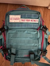 Mochila Wolfpak 25L Miami Vice impermeável/manga para laptop - porta-copos duplos nova comprar usado  Enviando para Brazil