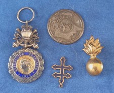 Médaille militaire 3ème d'occasion  Tournon-Saint-Martin