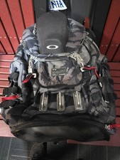 Mochila pia cozinha Oakley camuflagem digital, usado comprar usado Mochila pia cozinha Oakley camuflagem digital, usado comprar usado  Enviando para Brazil