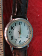 Relógio de pulso feminino quartzo movimento Japão pulseira de couro marrom comprar usado Relógio de pulso feminino quartzo movimento Japão pulseira de couro marrom comprar usado  Enviando para Brazil