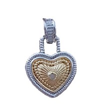 Tiny gold silver tone heart pendant 1" pendant love romantic comprar usado Tiny gold silver tone heart pendant 1" pendant love romantic comprar usado  Enviando para Brazil