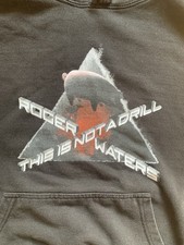 Moletom com capuz Roger Waters This Is Not A Drill Tour 2022 L Pink Floyd preto comprar usado  Enviando para Brazil