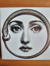 Piastrella fornasetti ceramica usato  Monza