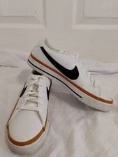 Nike lowtop style for sale  DURHAM