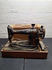 Antiga máquina de costura motorizada Singer Red Eye 1910 #66 na caixa, por favor leia comprar usado  Enviando para Brazil