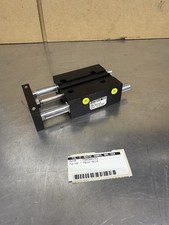 Cilindro pnematico guidato usato  Spedire a Italy
