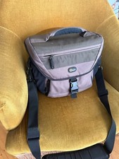 Sacoche lowepro nova d'occasion  Vimoutiers
