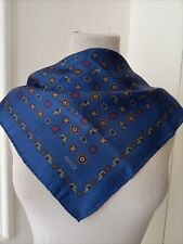 Gucci foulard blue d'occasion  Expédié en Belgium