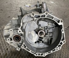 Cambio manuale marce usato  Putignano