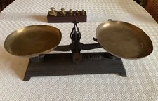 Ancienne balance plateaux d'occasion  Gif-sur-Yvette