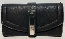Carteira feminina Guess 1981 couro preto textura seixo, fecho de pressão, cartão organi comprar usado Carteira feminina Guess 1981 couro preto textura seixo, fecho de pressão, cartão organi comprar usado  Enviando para Brazil