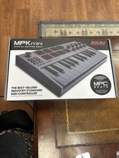 Usado, Controle Akai Professional MPK Mini edição limitada cinza 25 teclas comprar usado  Enviando para Brazil