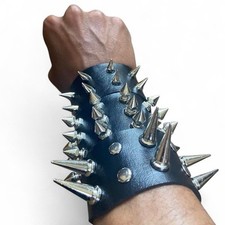 Conjunto de 3 peças de pulseiras góticas de couro ecológico Spike Punk THE SPIKE DEMON lote de joias, usado comprar usado  Enviando para Brazil