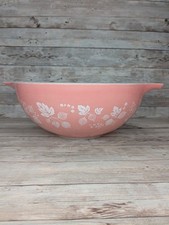 Vintage pyrex pink for sale  Malden