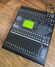 Yamaha 01v96i digital d'occasion  Expédié en Belgium