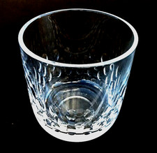 Années 1970 seau d'occasion Années 1970 seau d'occasion  Saclas