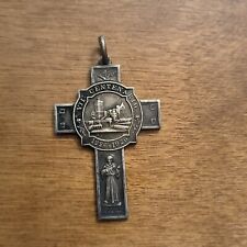Medaglia forma croce usato  Roma